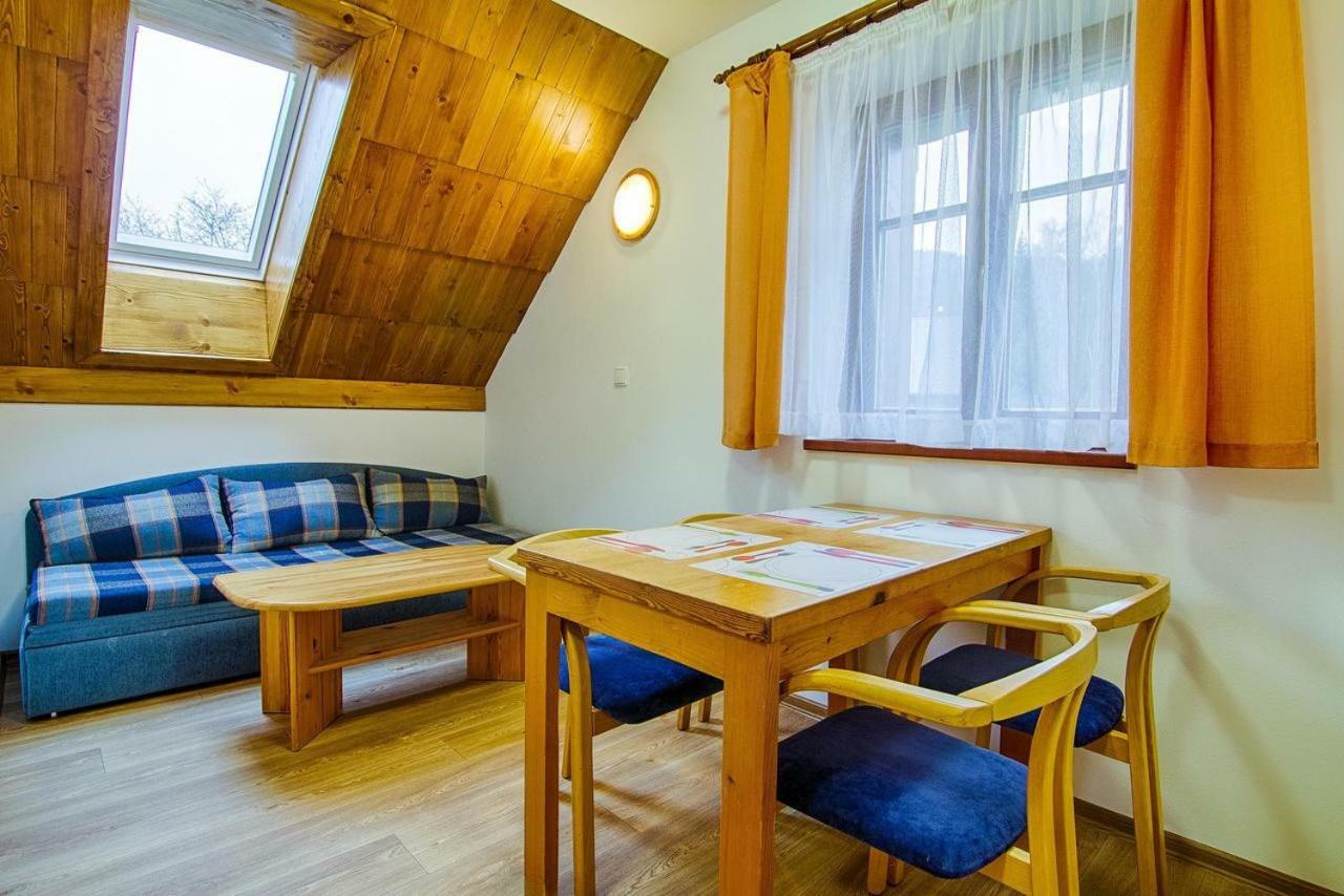 Apartment Rokys Рокитніце-над-Їзероу Екстер'єр фото